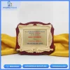 Bảng vinh danh gỗ đồng sở hữu thiết kế trang trọng tinh mỹ giúp nâng tầm giá trị thương hiệu và bày tỏ lòng tri ân sâu sắc nhất.