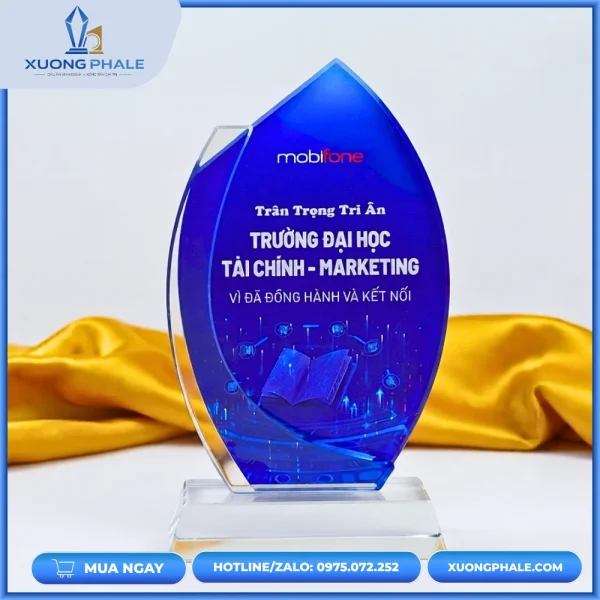 Biểu trưng pha lê tri ân trường học