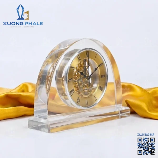 Đồng hồ pha lê để bán dáng vòm cung