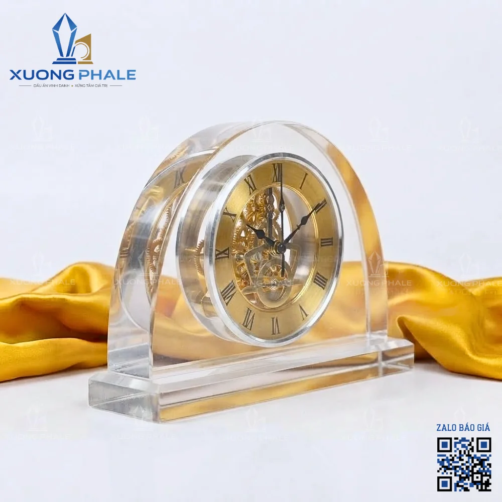 Đồng hồ pha lê để bán dáng vòm cung