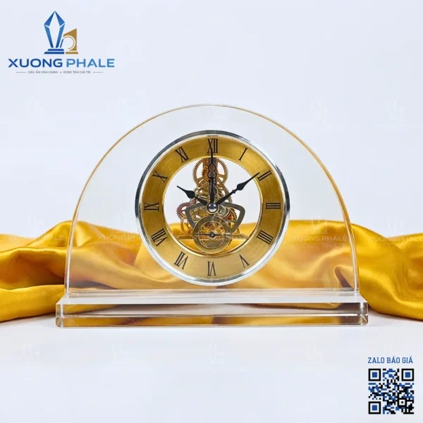 Đồng hồ pha lê thiết kế đẹp